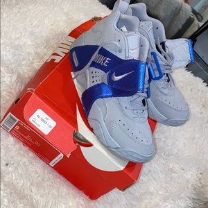 Nike sneakers Blue and gray Air Veer